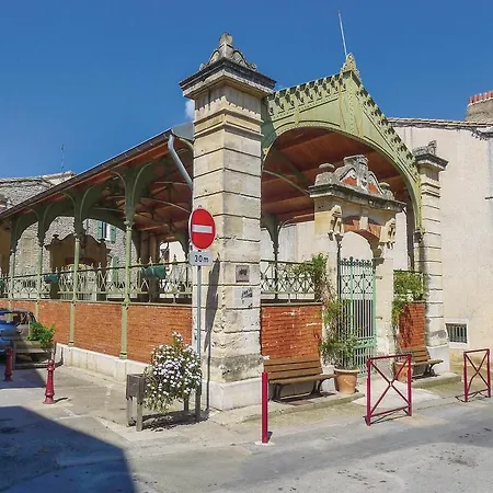 Apartamento Three-bedroom In Calvisson